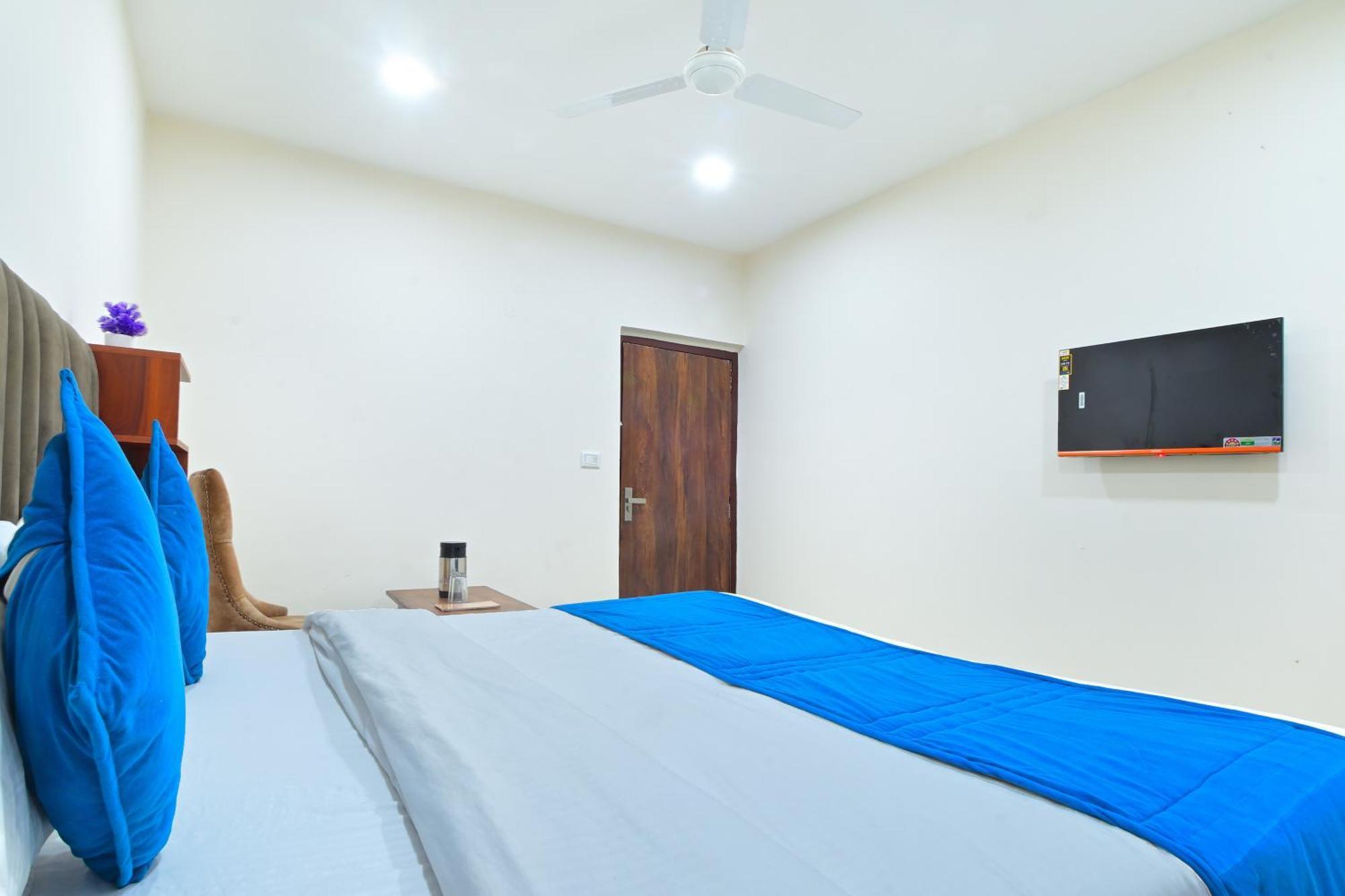 Chowdhry Tourist Lodge - New Delhi Railway Station - 2 Minutes Walk Exterior foto